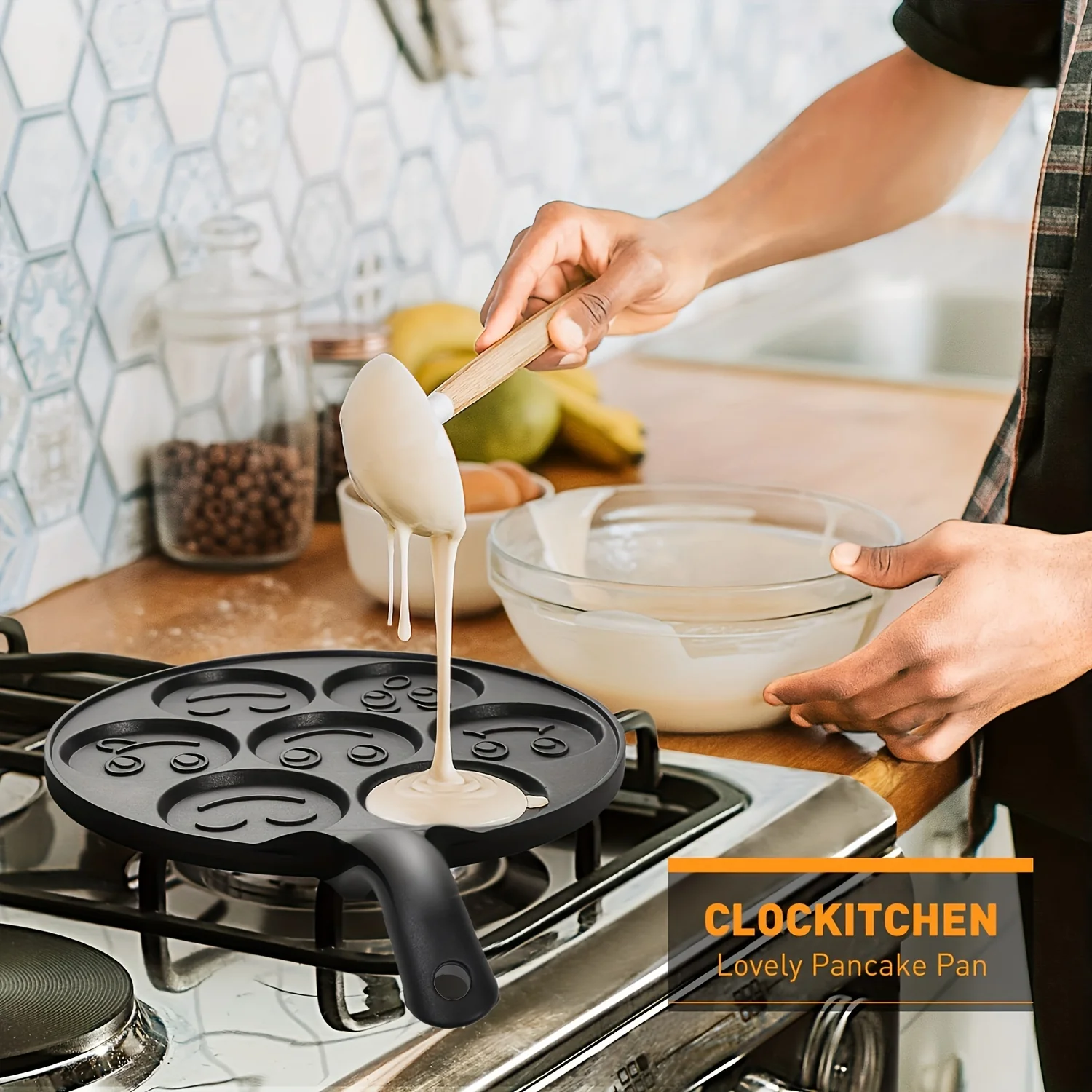 1 Pc Mini Pancake Griddle - 7-Mold Non-Stick Cooking Surface, Compact Kitchenware for Perfect Breakfast, Easy Cleaning, Space-Saving Design, Cookware, Kitchen Supplies, and Essential Kitchen Items - Image 4
