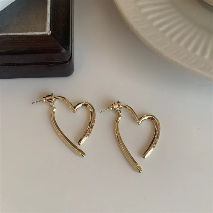 2023 Korean Fashion Jewelry Shining Rhinestone Hollow Heart Drop Earrings for Women Girls Vintage Red Crystal Earrings - Image 16