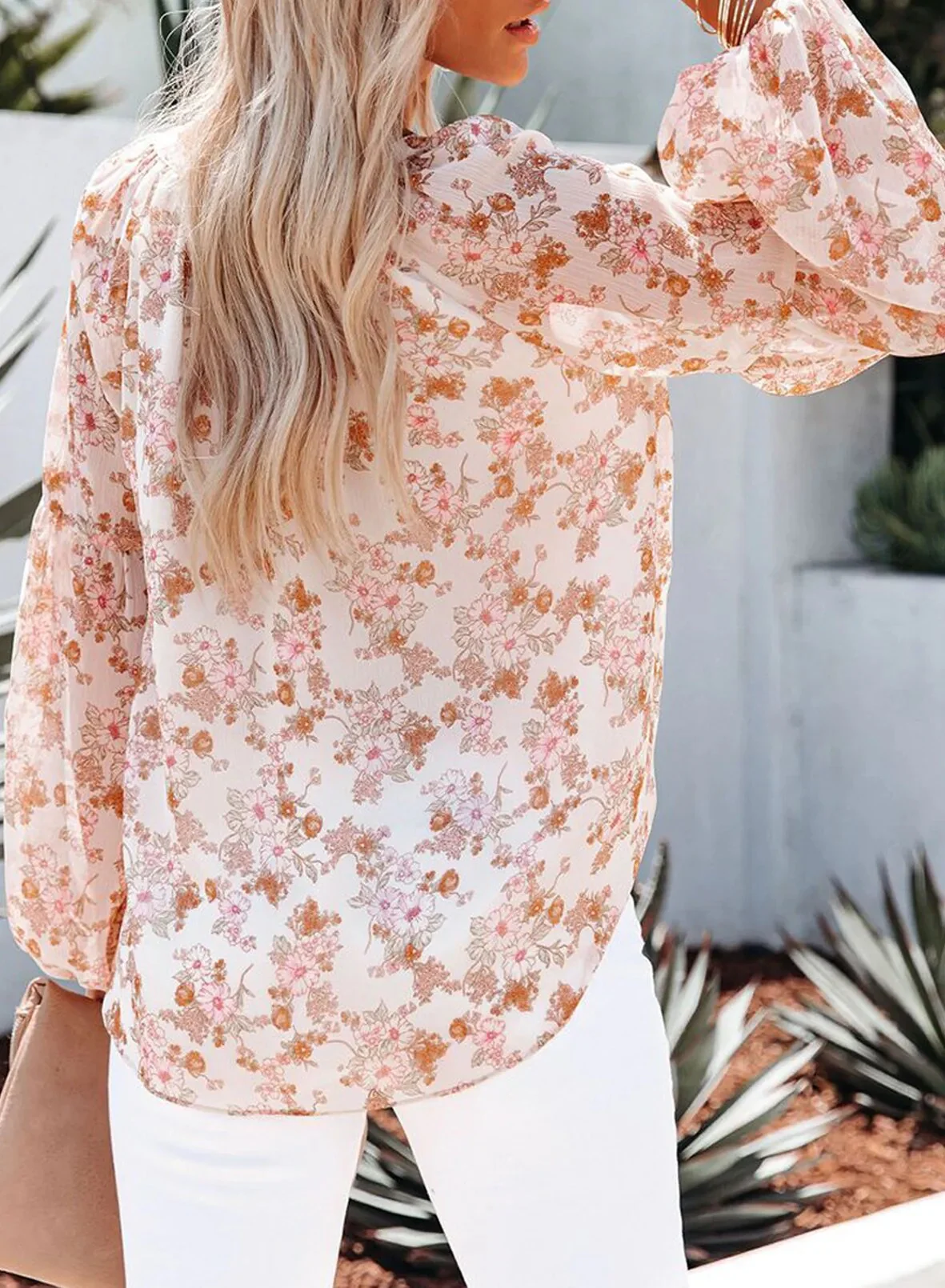 2023 New Autumn Women's Style V-neck Chiffon Top Loose Relaxed Lantern Sleeves Fresh Fragmented Print Shirt Pullover in Stock - Image 9