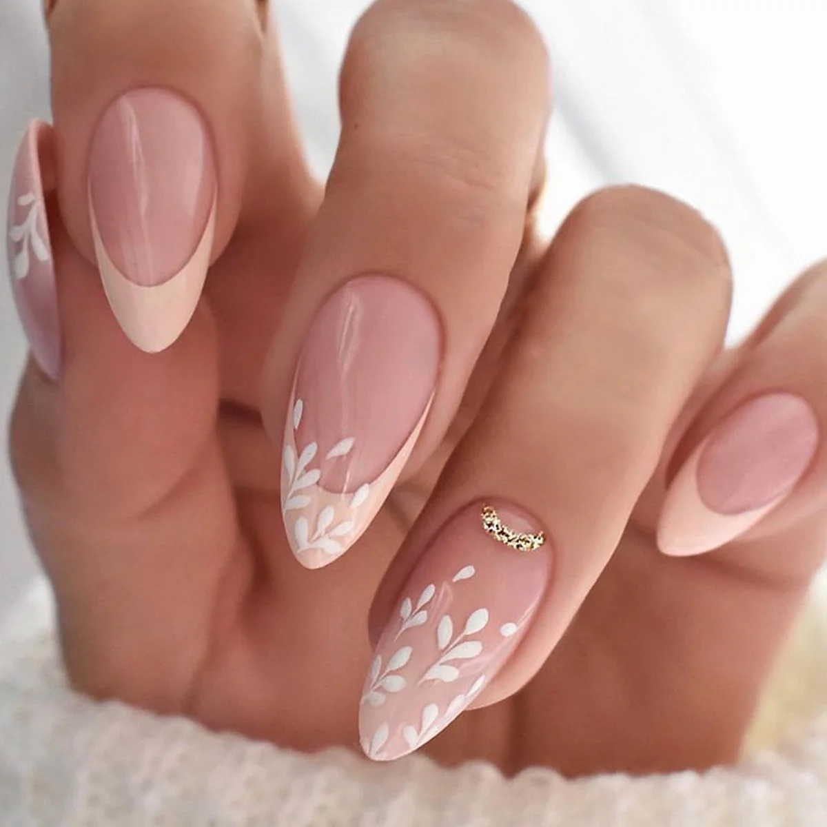 24pcs/Box Fresh Floral Almond False Nails Press On Nails Detachable Fake Nail Tip Purple with Design Manicure Patches - Image 27