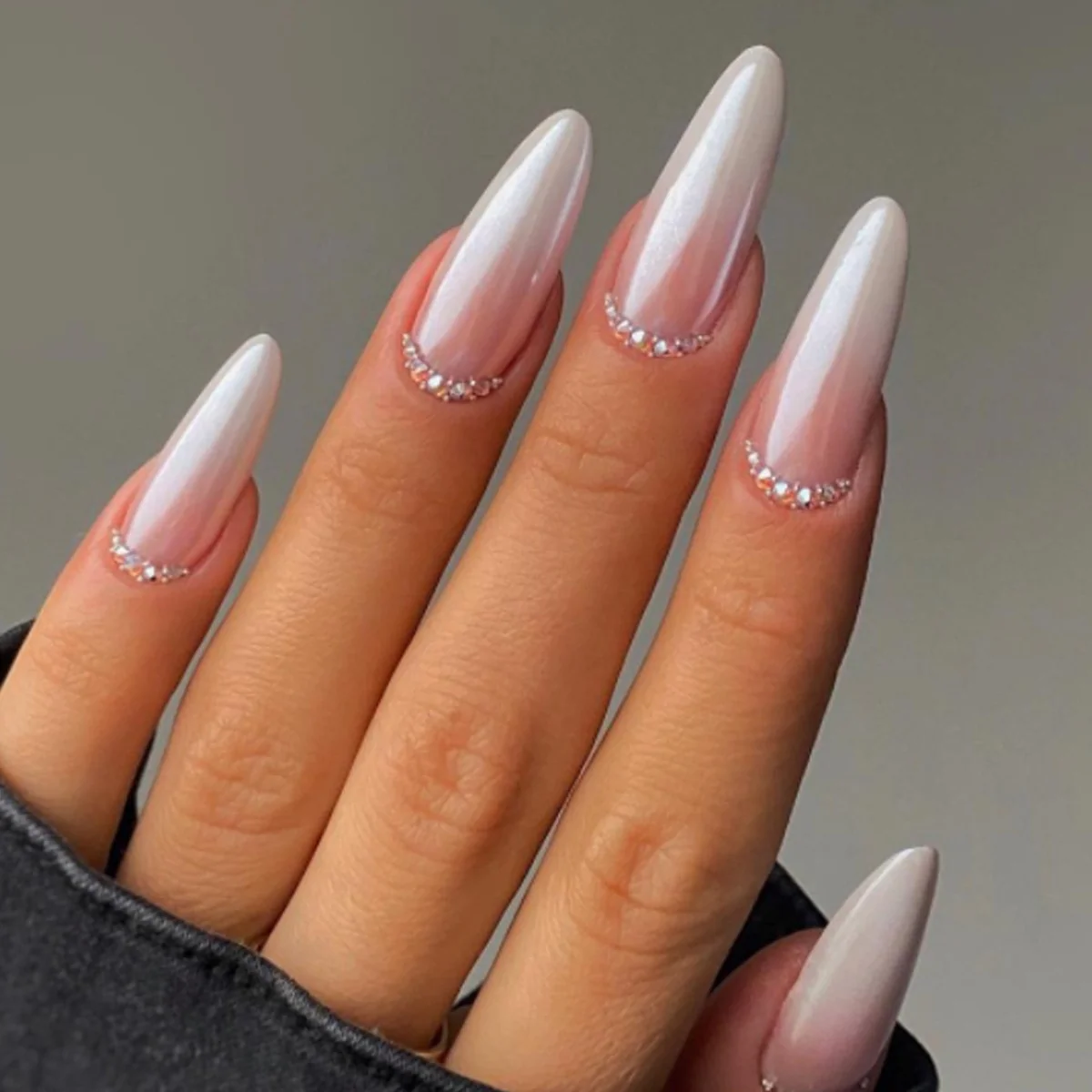 24Pcs Detachable Almond False Nails with Pearl Decoration Elegant Designs French Fake Nails Full Nail Art Tips Press On Nails - Image 34