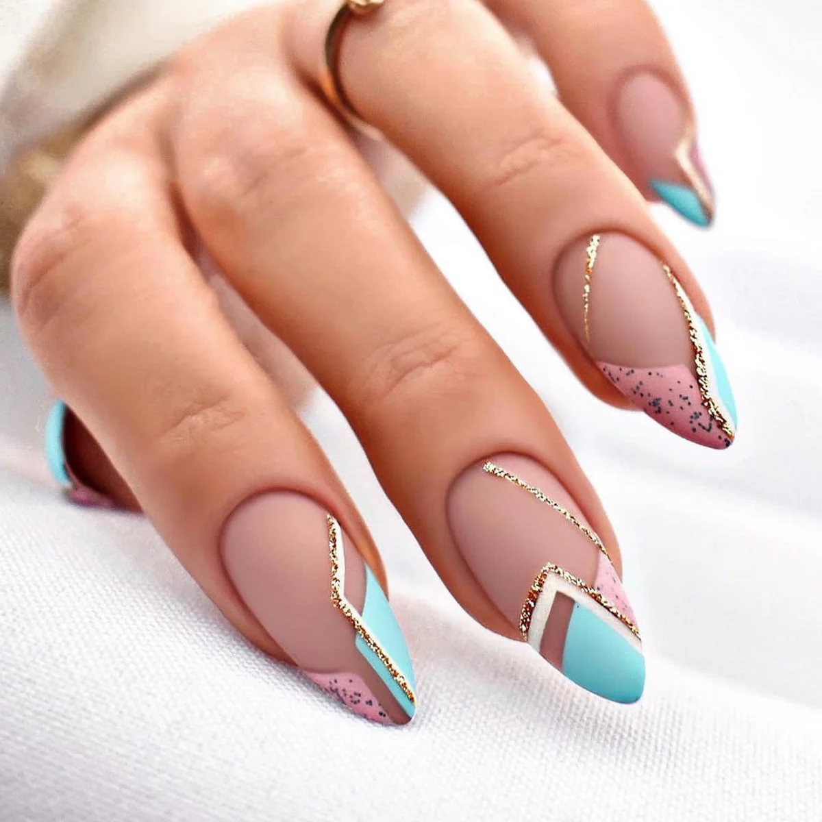 24Pcs Oval Head False Nails Pink Almond Artificial Fake Nails With Glue Full Cover Nail Tips Press On - Image 24