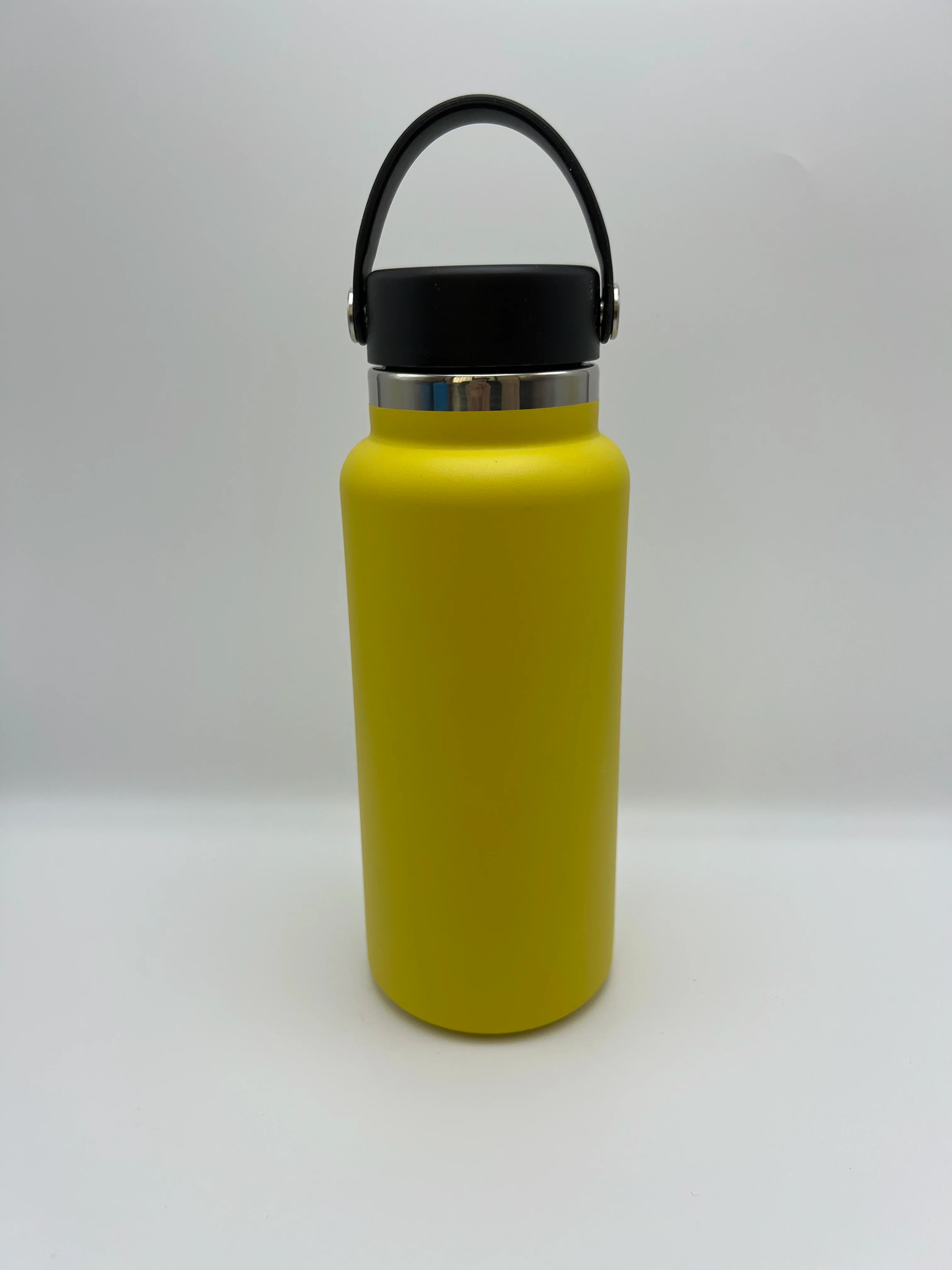 32-ounce stainless steel insulated office water cup, portable with a handle, vacuum-insulated, and leak-proof - Image 6