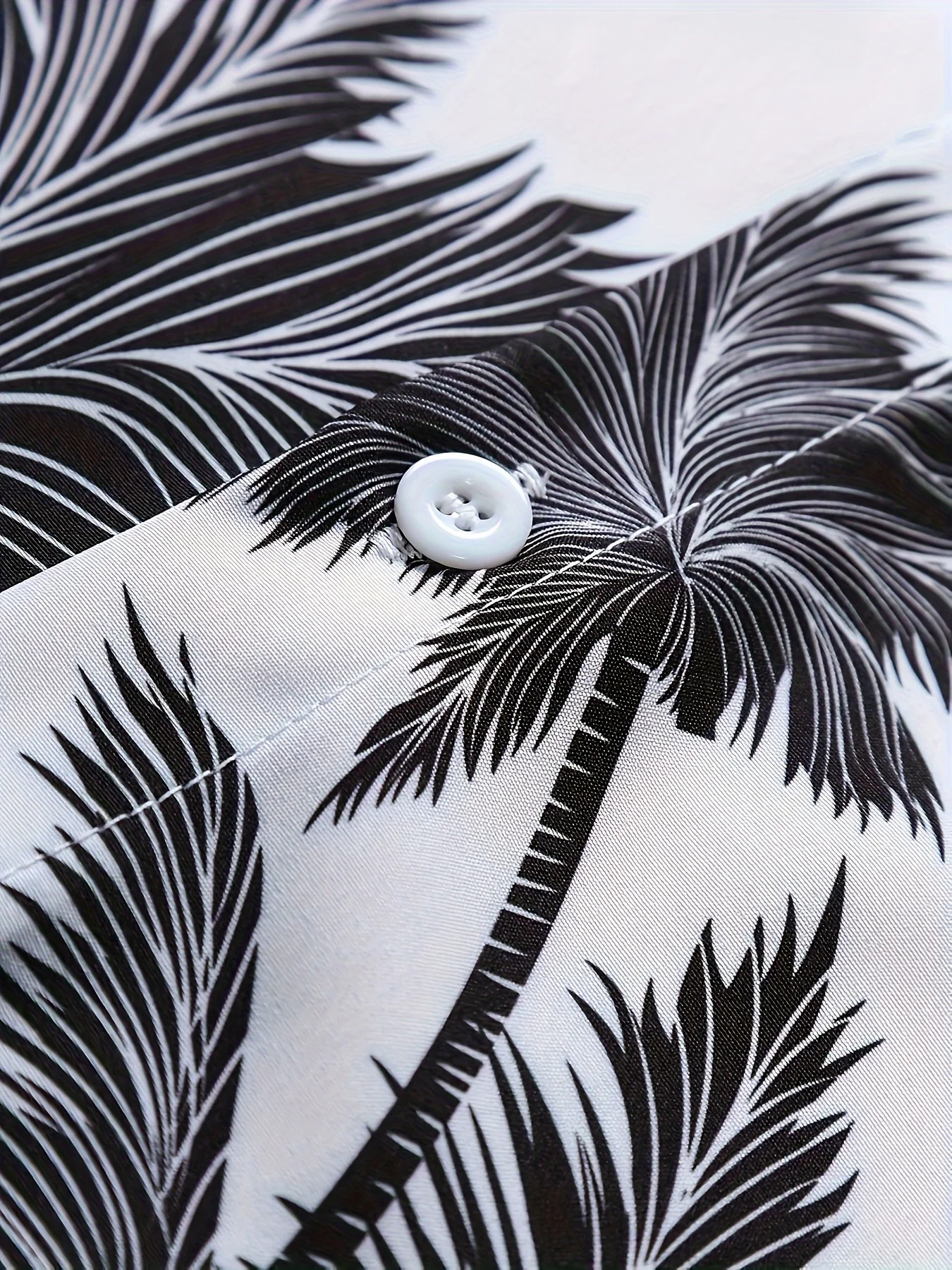 4pcs Men'S Casual Shirt Set, Polyester Lapel Short Sleeved Shirt And Drawstring Shorts, Micro Elastic Version, with Geometric Print And Pockets, Suitable for Beach And Weekend Casual Wear - Image 5