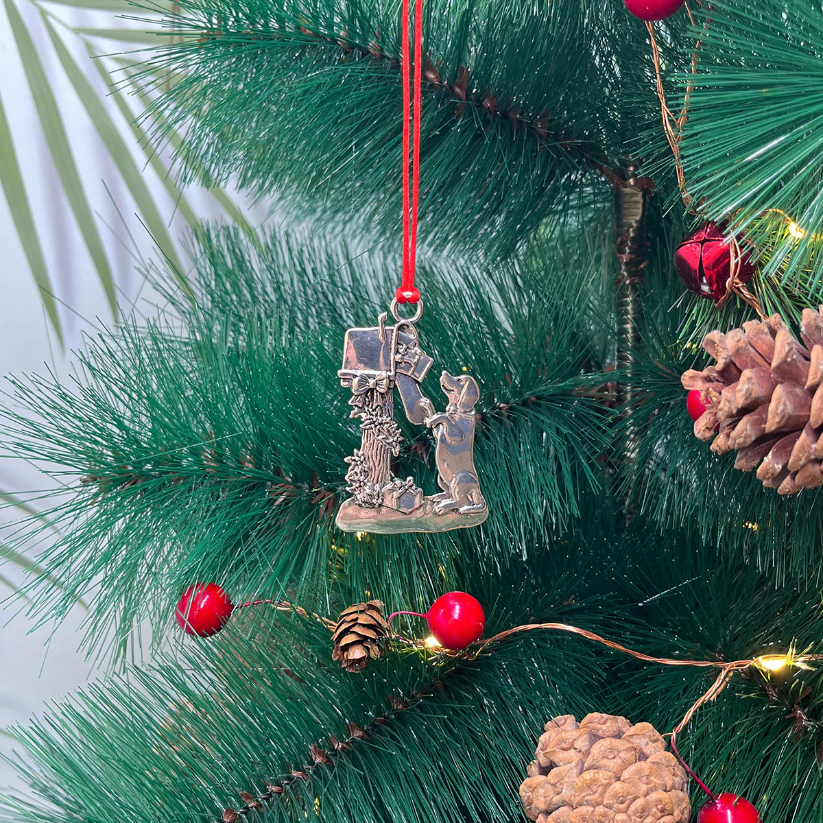 Add a Festive Touch to Your Home with This 1pc Christmas Tree Pendant! - Image 11