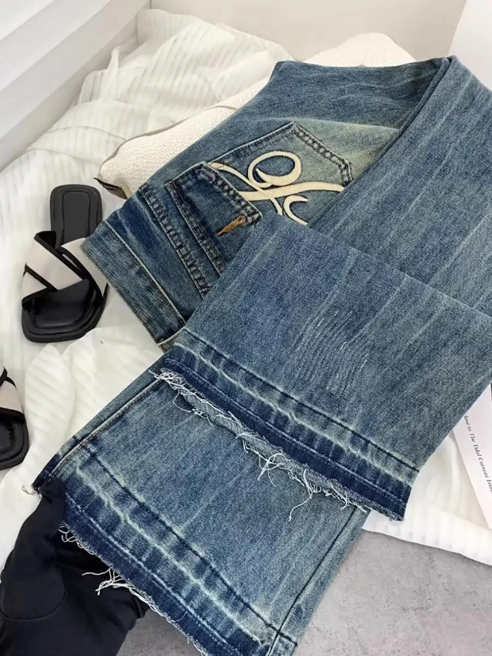 American retro low-waisted jeans female autumn new embroidery old casual fashion temperament slim Joker bell bottoms. - Image 11