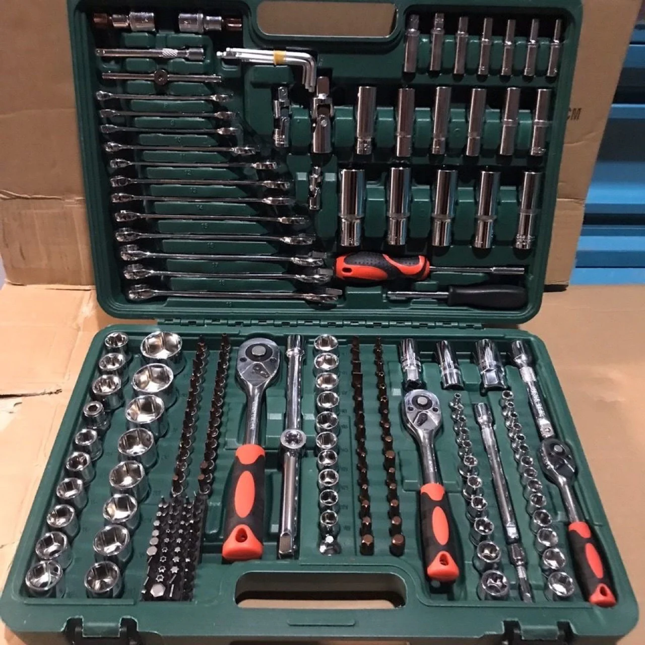 Auto repair kit 216 pieces socket wrench auto protection tool 72 teeth quick wrench combination kit - Image 2
