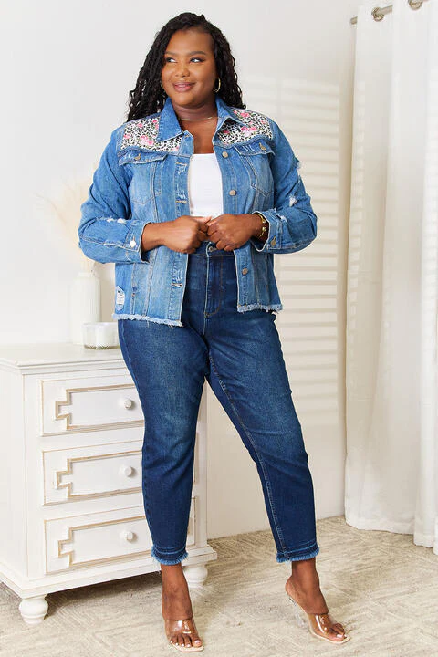 Baeful Leopard Floral Distressed Raw Hem Denim Jacket - Image 8