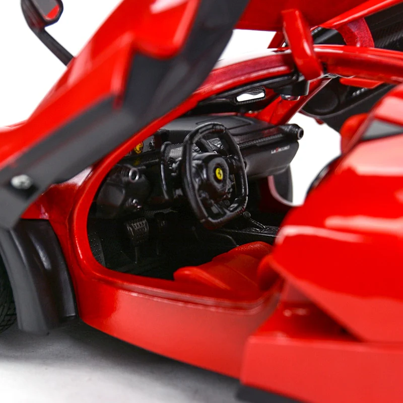 Bburago 1:18 Laferrari Sports Car Static Simulation Die Cast Vehicles Collectible Model Car Toys - Image 4