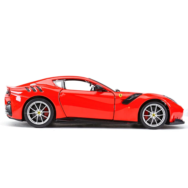Bburago, carro esportivo 1:24, ferrari f12 tdf, veículos fundidos, brinquedo colecionável - Image 2