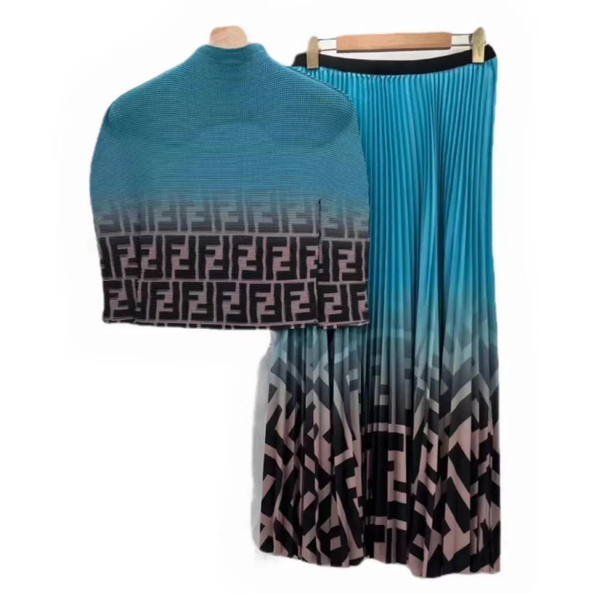 Bohemian Set For Women Gradient Letter Print Long Sleeve Top And Pleated Design Skirt Dress Set Elegant Lady Suit Versatile Sets - Image 7