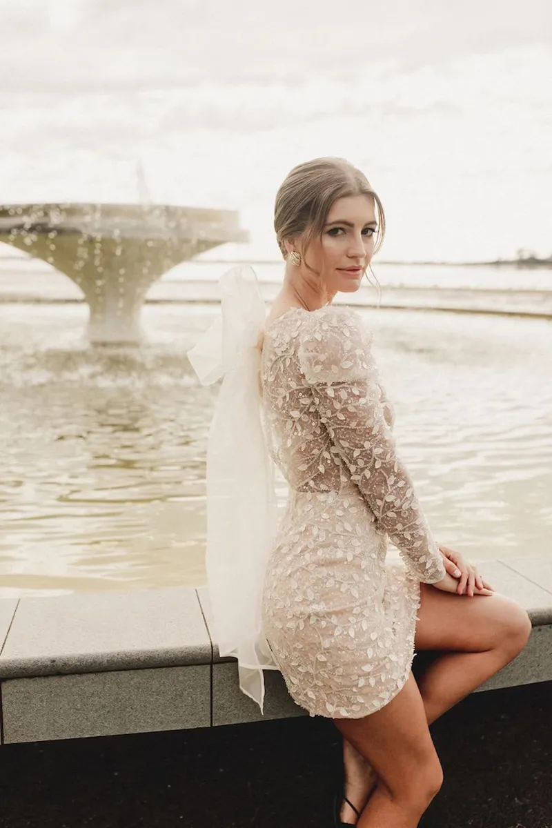DREAM Beach V Neck Lace Short Wedding Dresses Long Sleeves With Bow Mini Backless Beadings Bride Dress Above Knee Bridal Gowns - Image 3