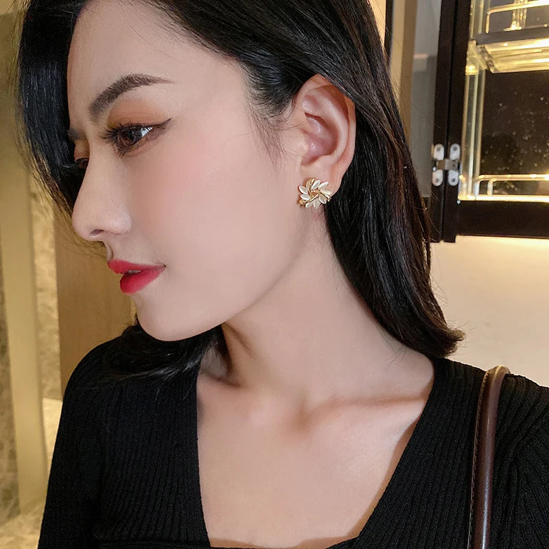 Elegant and Exquisite Opal Petal Circle Stud Earrings For Woman 2020 New Classic Jewelry Luxury Party Girl's Unusual Earrings - Image 2