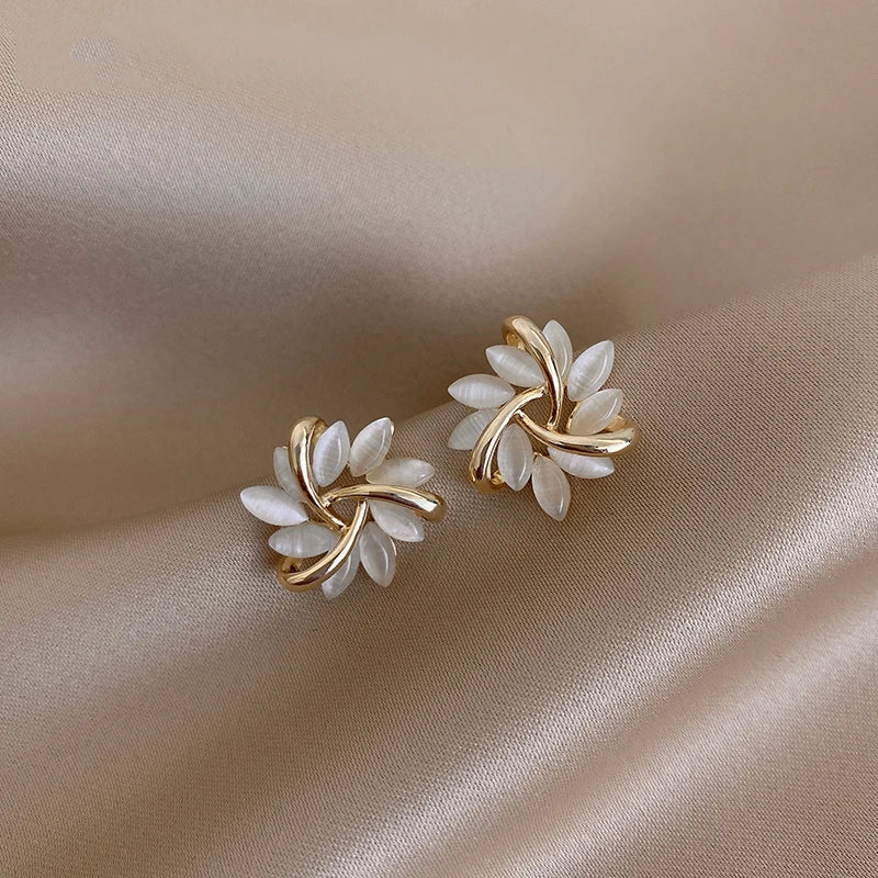 Elegant and Exquisite Opal Petal Circle Stud Earrings For Woman 2020 New Classic Jewelry Luxury Party Girl's Unusual Earrings - Image 7