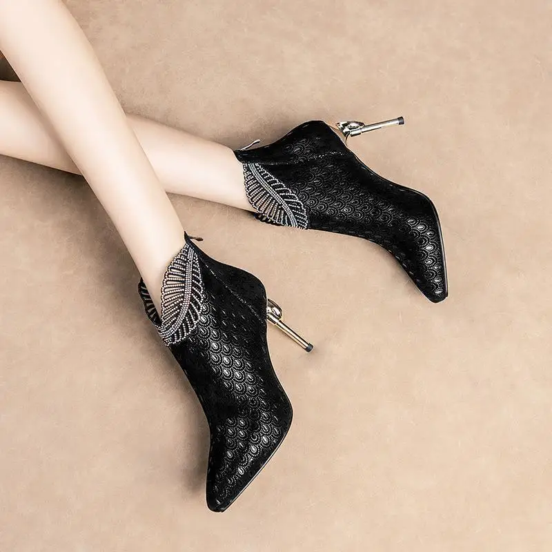 Embossed Women High Heels Peacock Pattern Leather Woman Boots Elegant Pointed Toe Stilettos Autumn Banquet Party Shoes for Women - Image 4