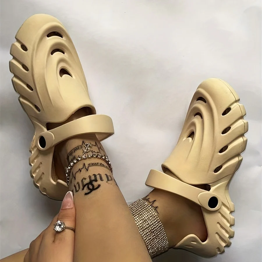 Fashion Creative Soft Sole Hole Shoes For Women, Breathable And Comfortable Outdoor Sandals - Image 7
