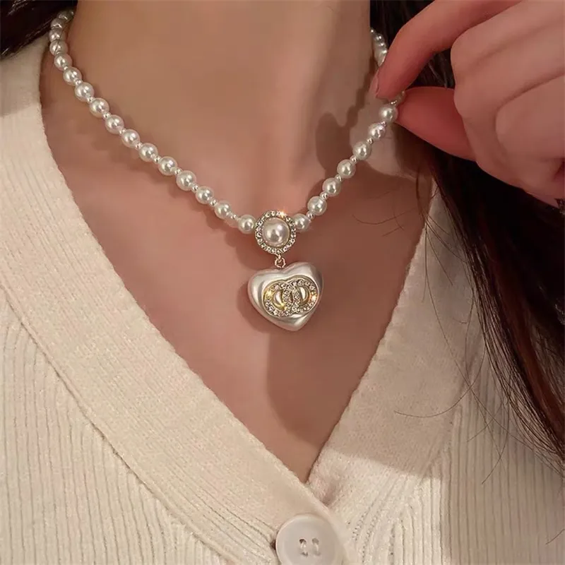 Female Small Fragrance Rhinestones Luxury Pearl Love Necklace Earrings Sweater Chain Clavicle Chain Choker Women Ear Studs - Image 3