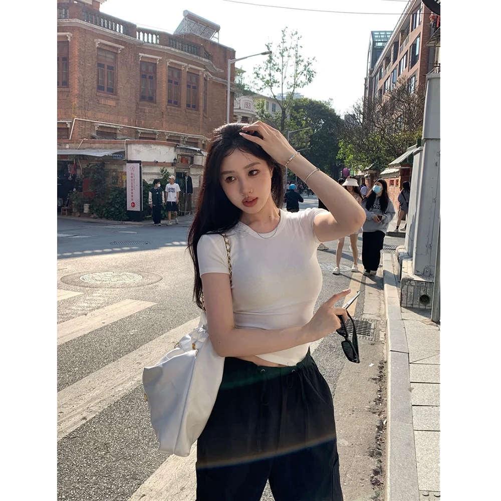 Gray Pure Desire Slim Fit Midriff-Baring Top T-shirt with Short Sleeves - Image 7