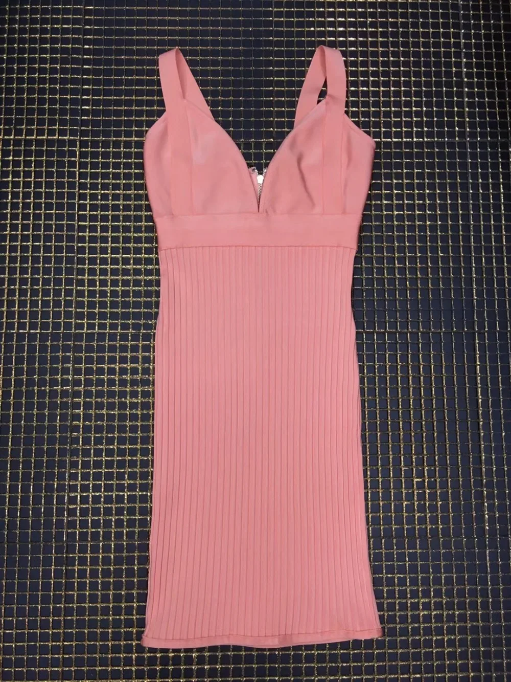 High Quality Women Solid Stretch Bandage Dress New Style Fashion Pink Sleeveless V Neck Sexy Cocktail Celebrity Party Dress - Image 4