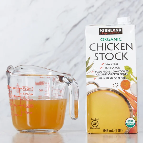Kirkland Signature Expect More Organic Chicken Stock, 32 fl oz, 6-count - Image 2