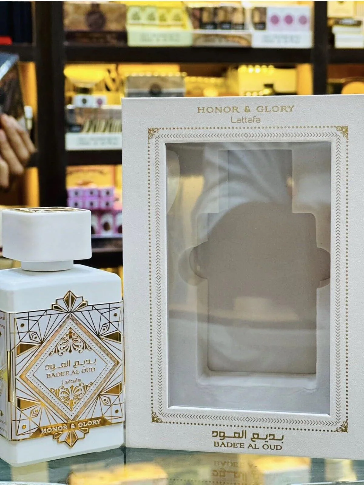 LATTAFA BADE'E AL OUD HONOR & GLORY 3.4 EAU DE PARFUM SPRAY - Image 3