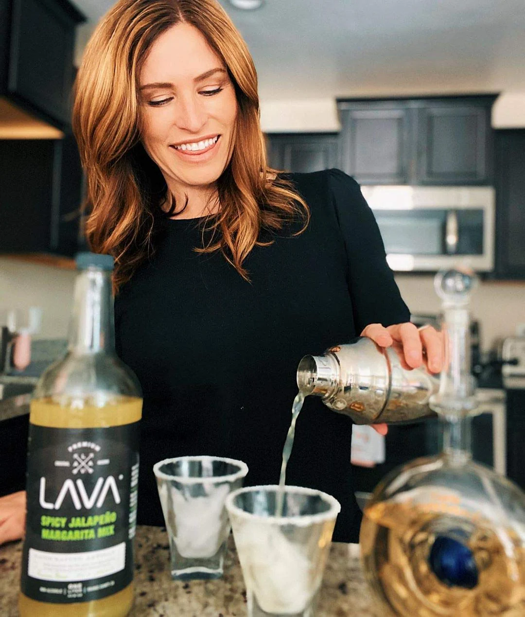 LAVA Premium Spicy Jalapeño Margarita Mix by LAVA Craft Cocktail Co., Made with Real Jalapeños, Agave Nectar, Key Limes, Lots of Flavor and Ready to Use, 1-Liter Glass Bottle - Image 2