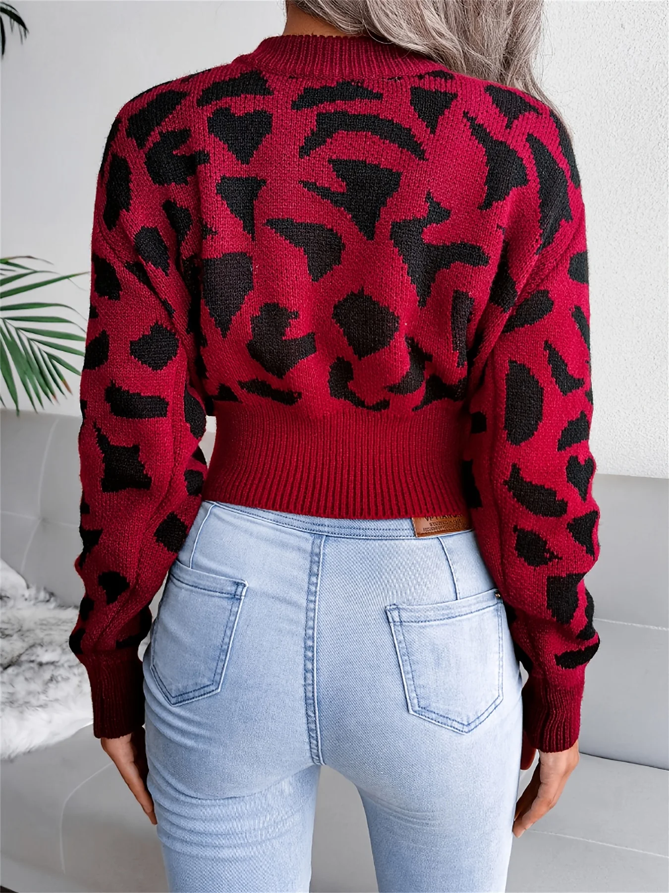 Leopard Print Crop Sweater, Casual Crew Neck Long Sleeve Sweater, Casual Tops For Fall & Winter, Women's Clothing - Image 10