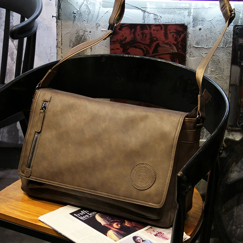 New Arrival Large Capacity Retro Casual Men Messenger Bag - Image 4