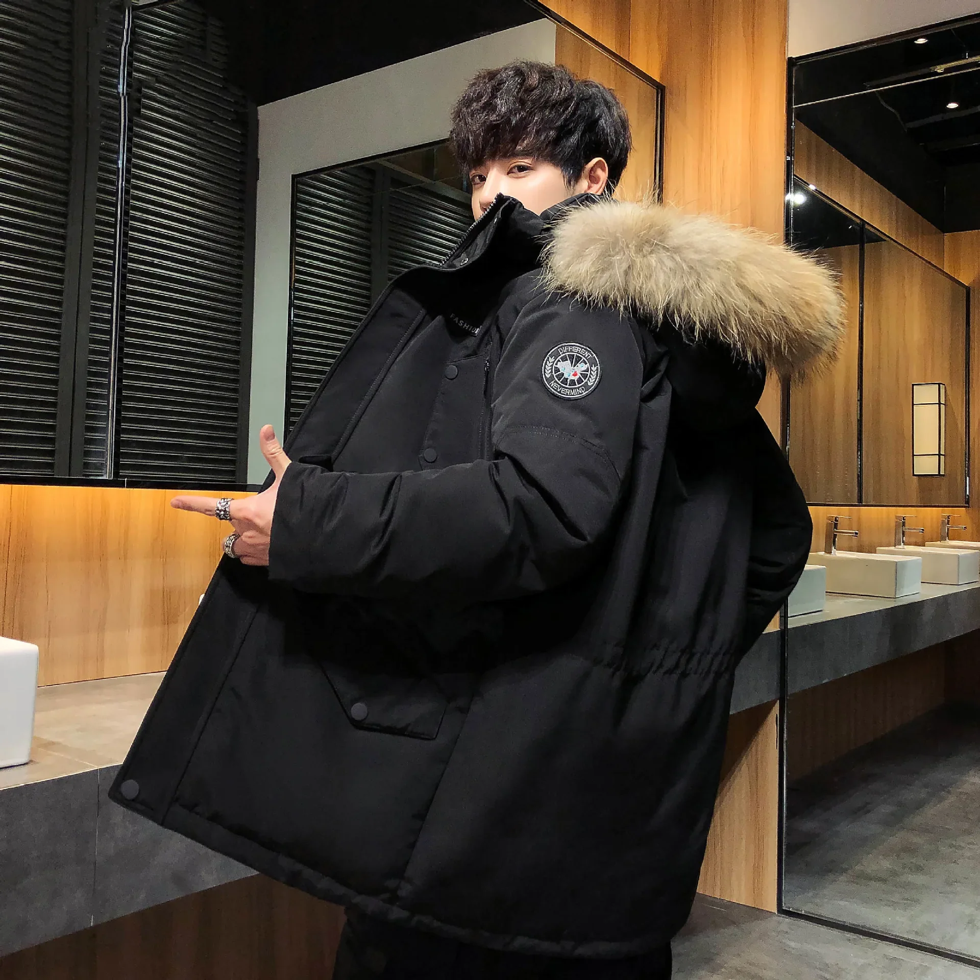 New Men's Thickened White Duck Down Coat Mid-length Winter Outerwear with Detachable Fur Collar for Fashionable Look - Image 7