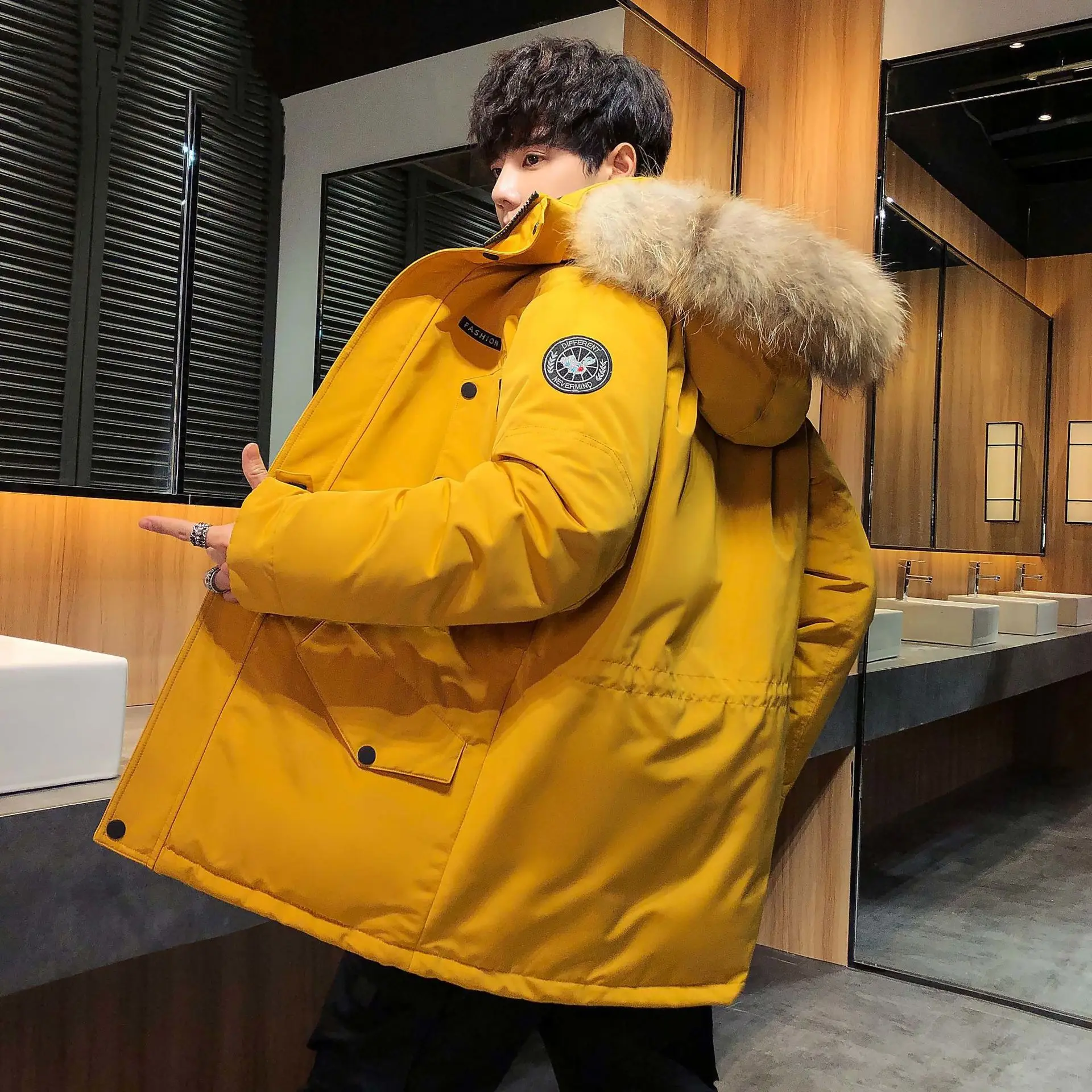 New Men's Thickened White Duck Down Coat Mid-length Winter Outerwear with Detachable Fur Collar for Fashionable Look - Image 8