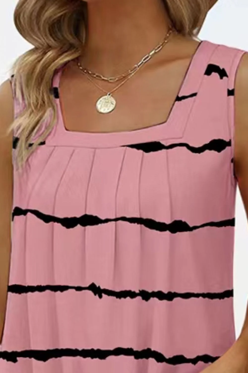 Printed Square Neck Curved Hem Tank - Image 21