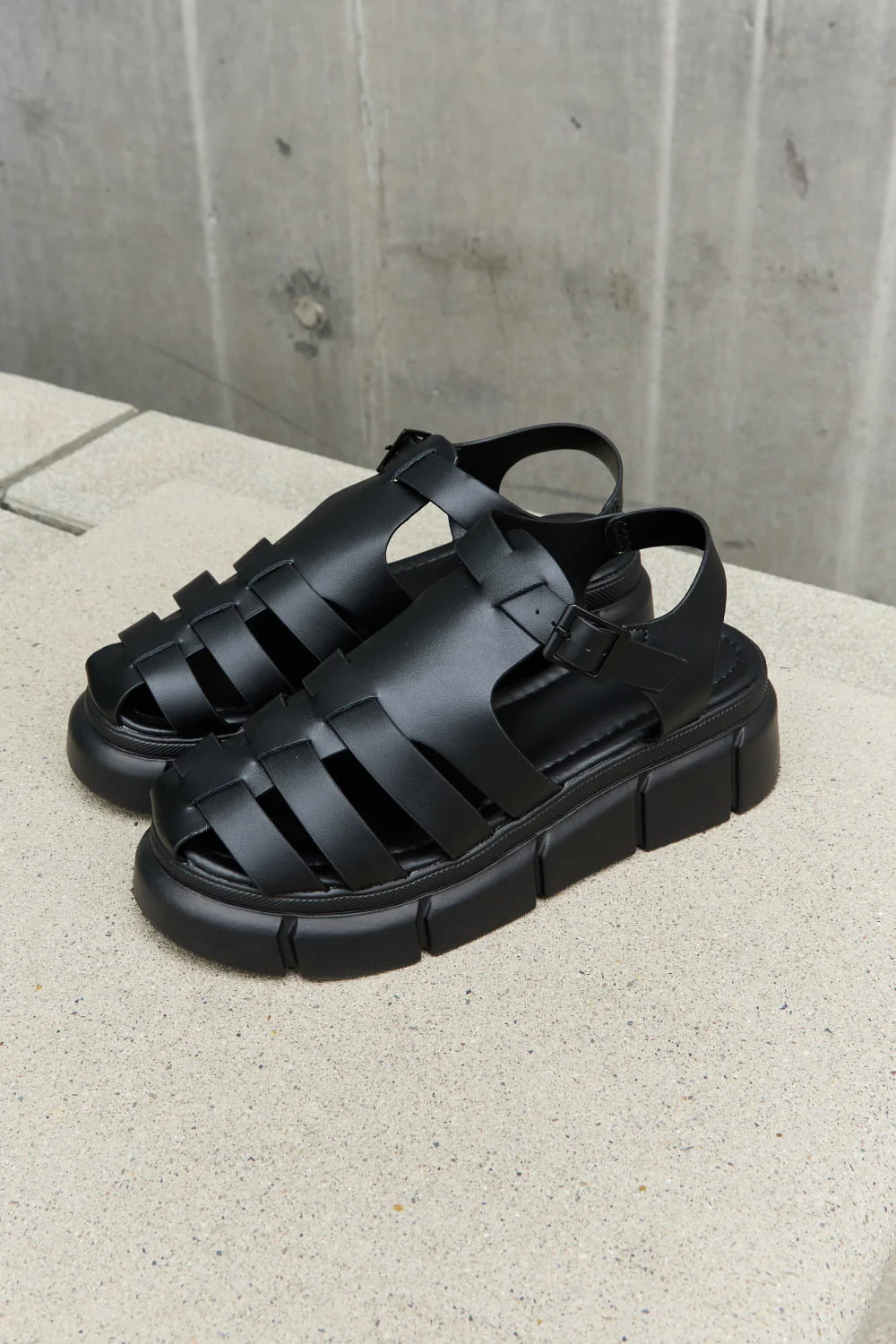 Qupid Platform Cage Stap Sandal in Black - Image 5