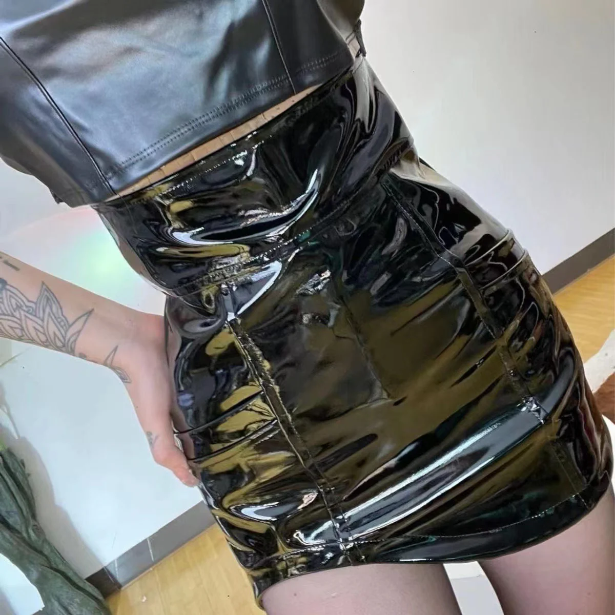 Sexy Bright Leather PU Leather Skirt Sexy Skirt Female New Arrival High Waist Slim Looking Exposure-Proof Skirt Elegant Hip Skirt - Image 6