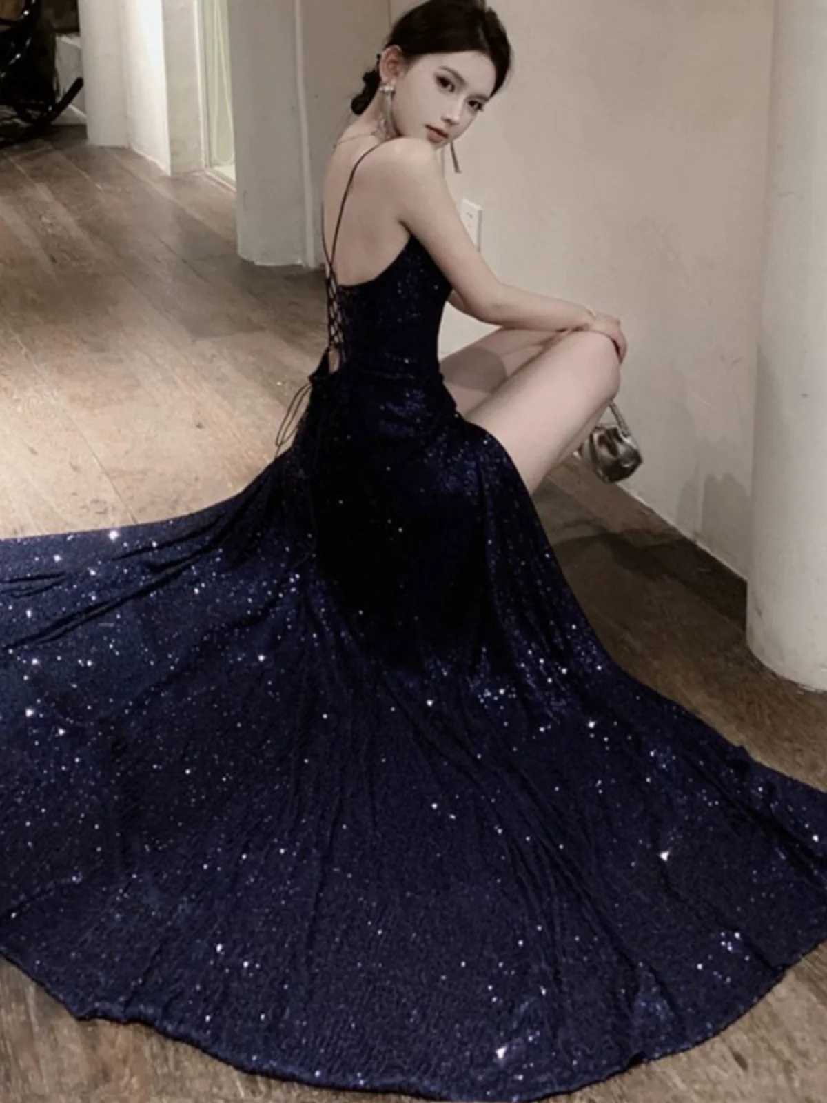 Sexy Summer Elegant Mop Long Dress V-neck Strap - Image 4