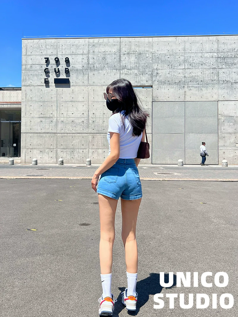 Slim Fit Fashion Stretch High Waist Curl Denim Shorts - Image 3