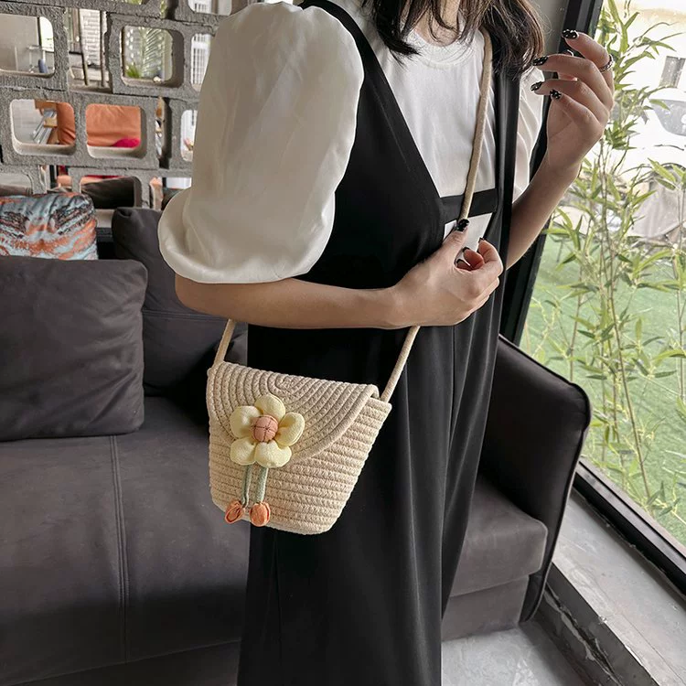 Straw Woven Bag Women's 2023 New Arrival Ins Easiest for Match Flower Rattan Bucket Bag Beach Weaving Shoulder Messenger Bag - Image 5