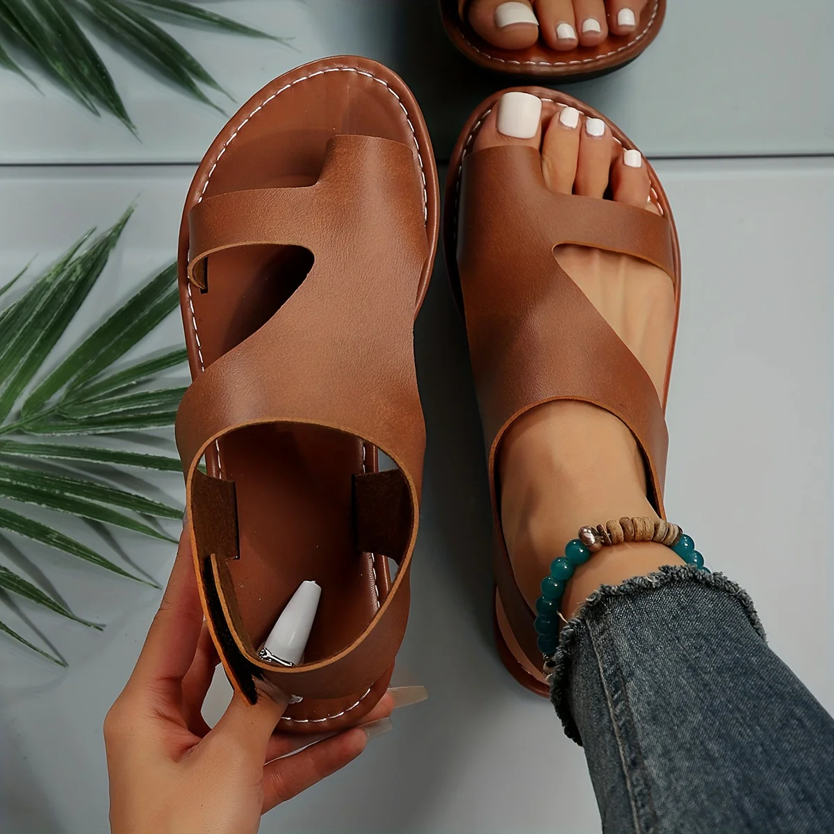 Stylish Comfort: Breathable Faux Leather Flat Sandals with Secure Toe-Strap, Hook Closure - Image 2