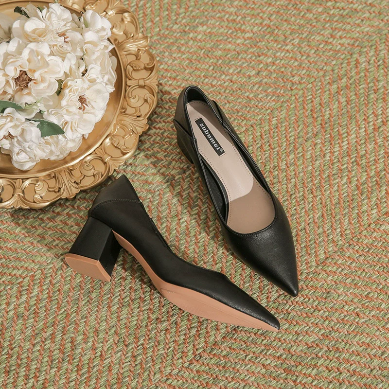 Trendy French Style Beige High Heels for Women 2024 New Arrival Elegant Soft Leather Chunky Heel Not Tired Feet Flats Flats Women - Image 8