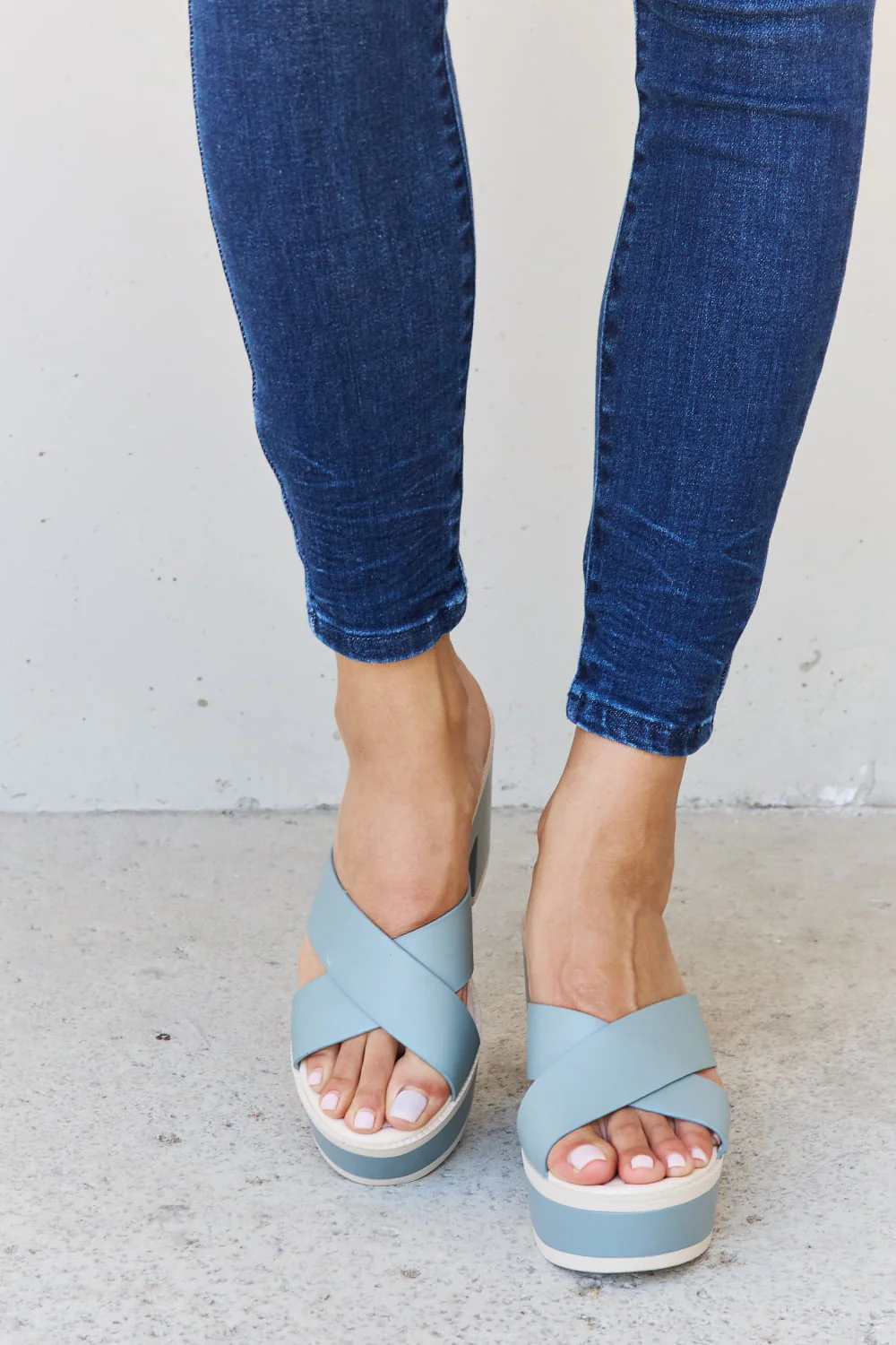 Weeboo Cherish The Moments Contrast Platform Sandals in Misty Blue - Image 2