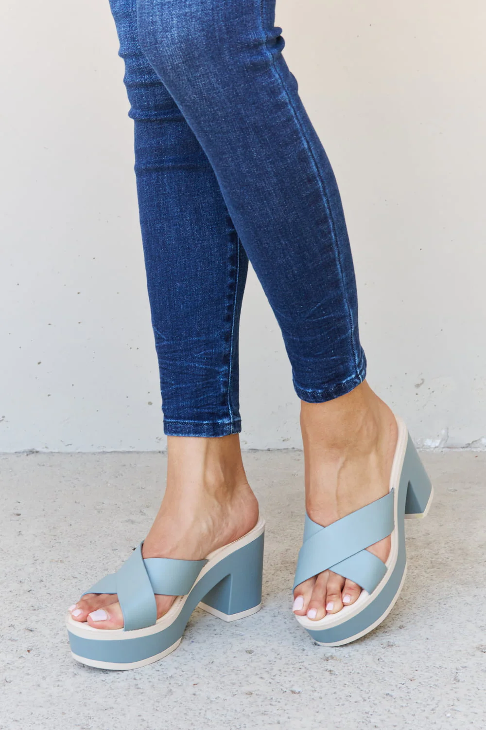 Weeboo Cherish The Moments Contrast Platform Sandals in Misty Blue - Image 3