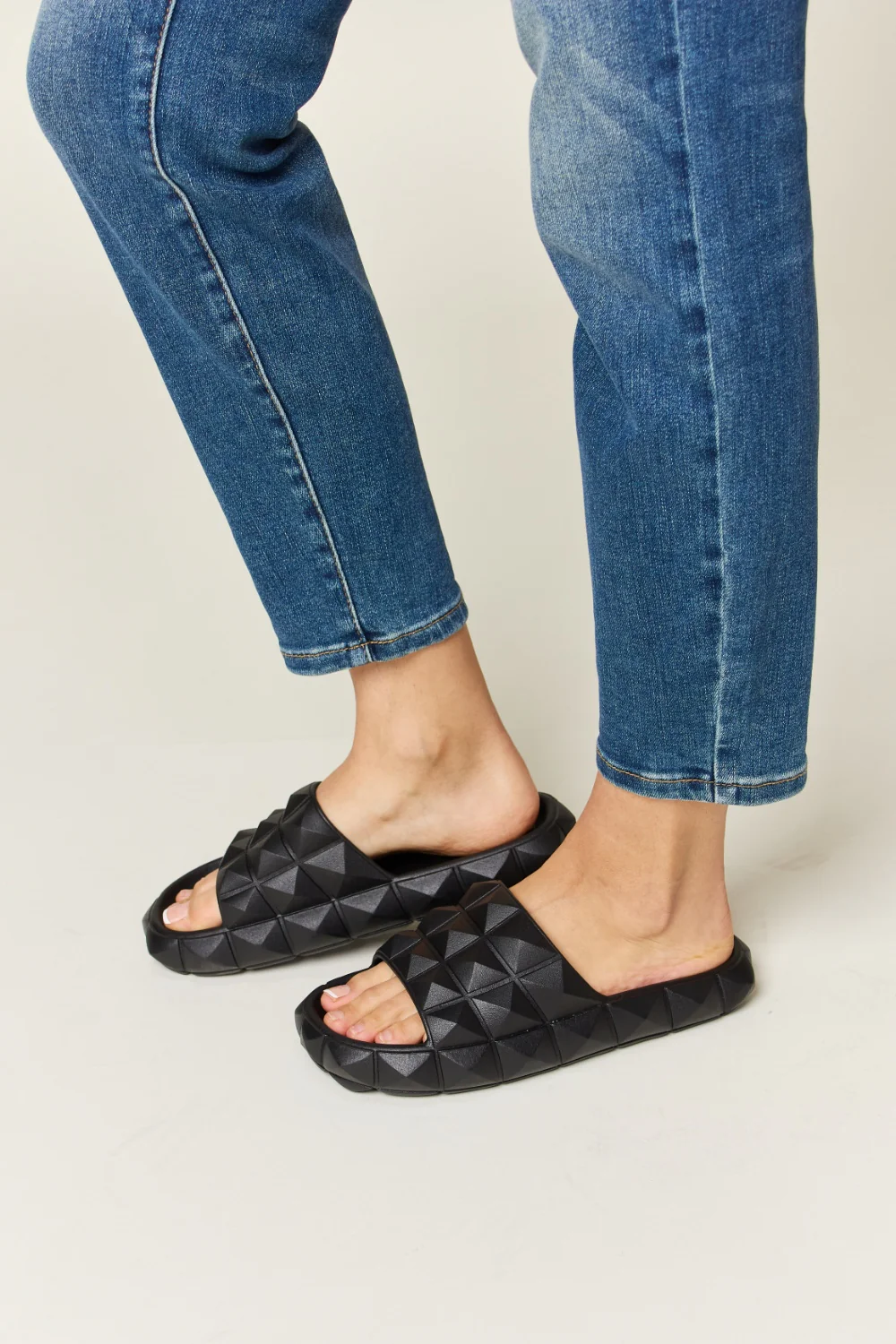 WILD DIVA Pyramid Stud Toe Band Footbed Sandals - Image 4