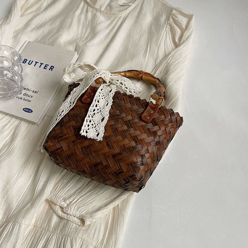 Women's Beach Bag Fashion Commuter Straw Woven Bag - Image 7