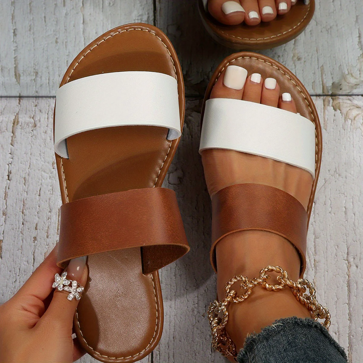 Women's Contrast Color Slide Sandals, Casual Slip On Flat Summer Shoes, Lightweight Beach Shoes - Image 9
