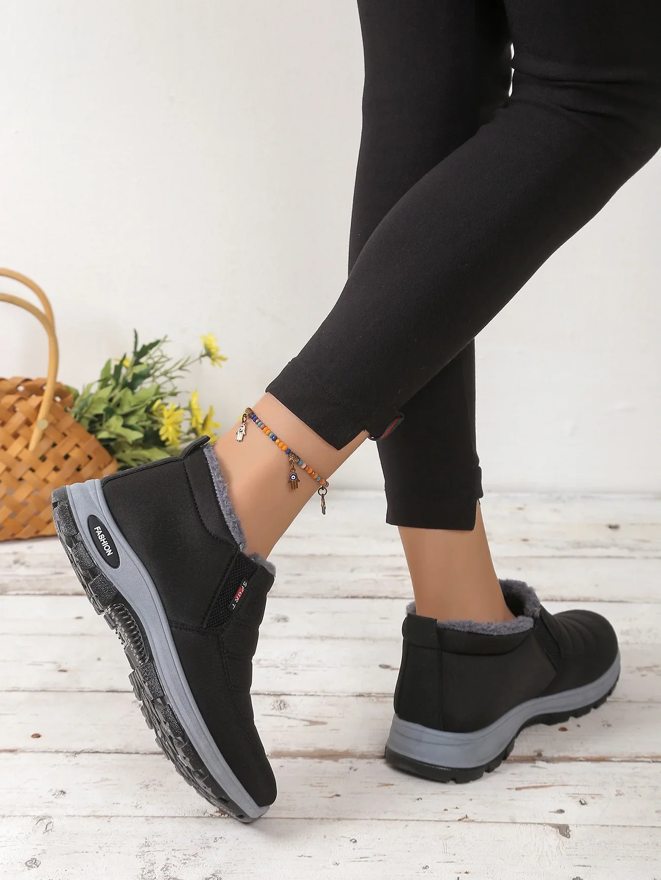 Women's shoes, winter cotton shoes with fleece and thickened mid-top, warm and casual snow boots - Image 5