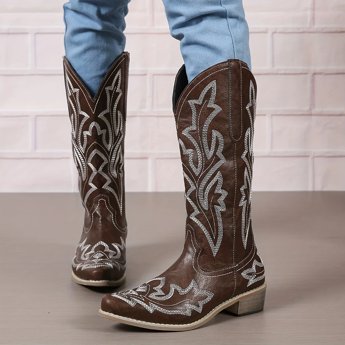 Women's Western Mid Calf Boots, V-cut Embroidery Cowgirl Boots, Retro Style Pointed Toe Slip On Shoes - Image 7