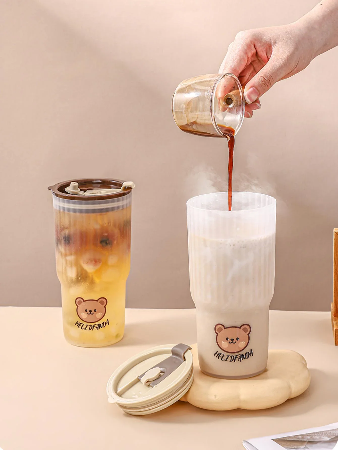 WORTHBUY Cute Bear Plastic Water Cup Large Capacity Water Bottle Travel Leak-proof Tumbler With Lid Portable Milk Coffee Cups - Image 3