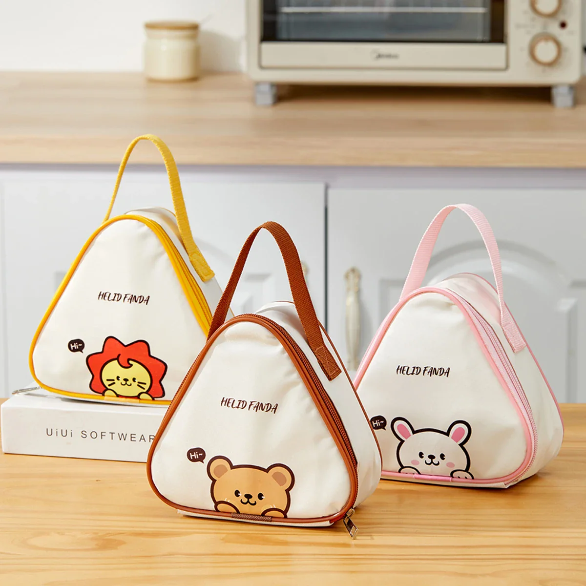 WORTHBUY Mini Capybara Thermal Lunch Bag Portable Insulated Picnic Bag Oil Proof & Waterproof Lunch Box Bag Reusable Cooler Bag - Image 3
