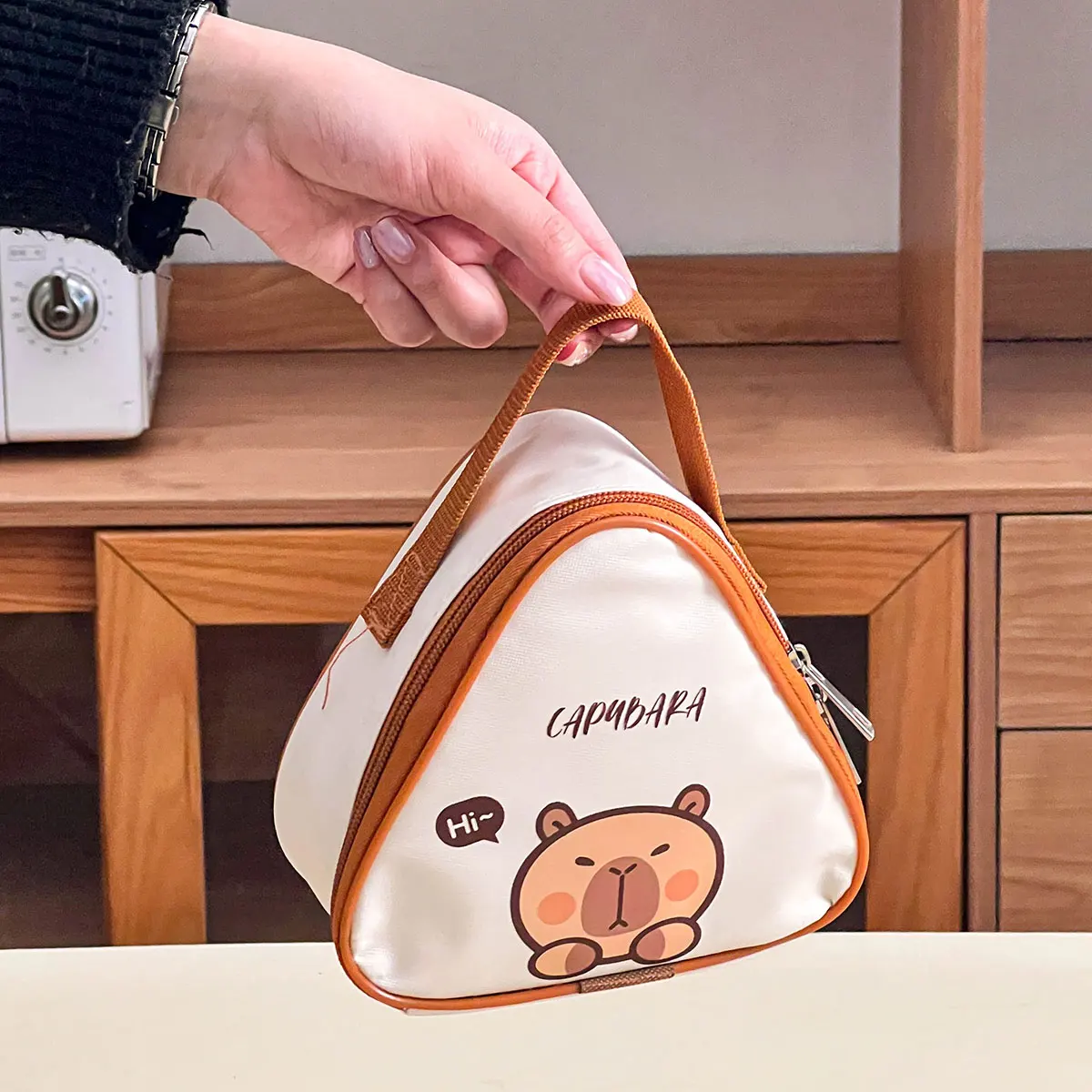 WORTHBUY Mini Capybara Thermal Lunch Bag Portable Insulated Picnic Bag Oil Proof & Waterproof Lunch Box Bag Reusable Cooler Bag - Image 4