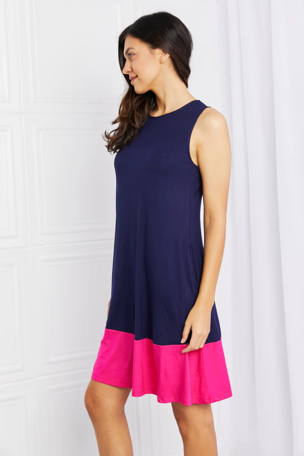 Yelete Full Size Two-Tone Sleeveless Mini Dress with Pockets - Image 7